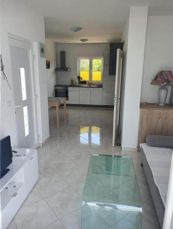 Modern Seeview Apartment Maslenica With Free Wifi, Free Parking, 300M From Beach Dış mekan fotoğraf