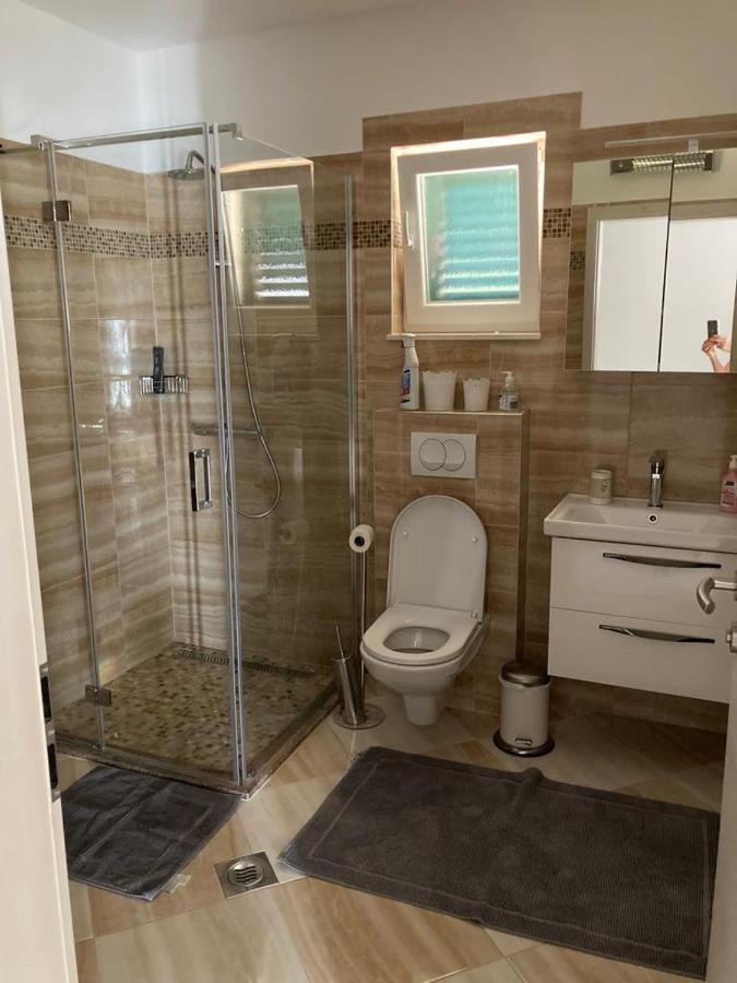 Modern Seeview Apartment Maslenica With Free Wifi, Free Parking, 300M From Beach Dış mekan fotoğraf
